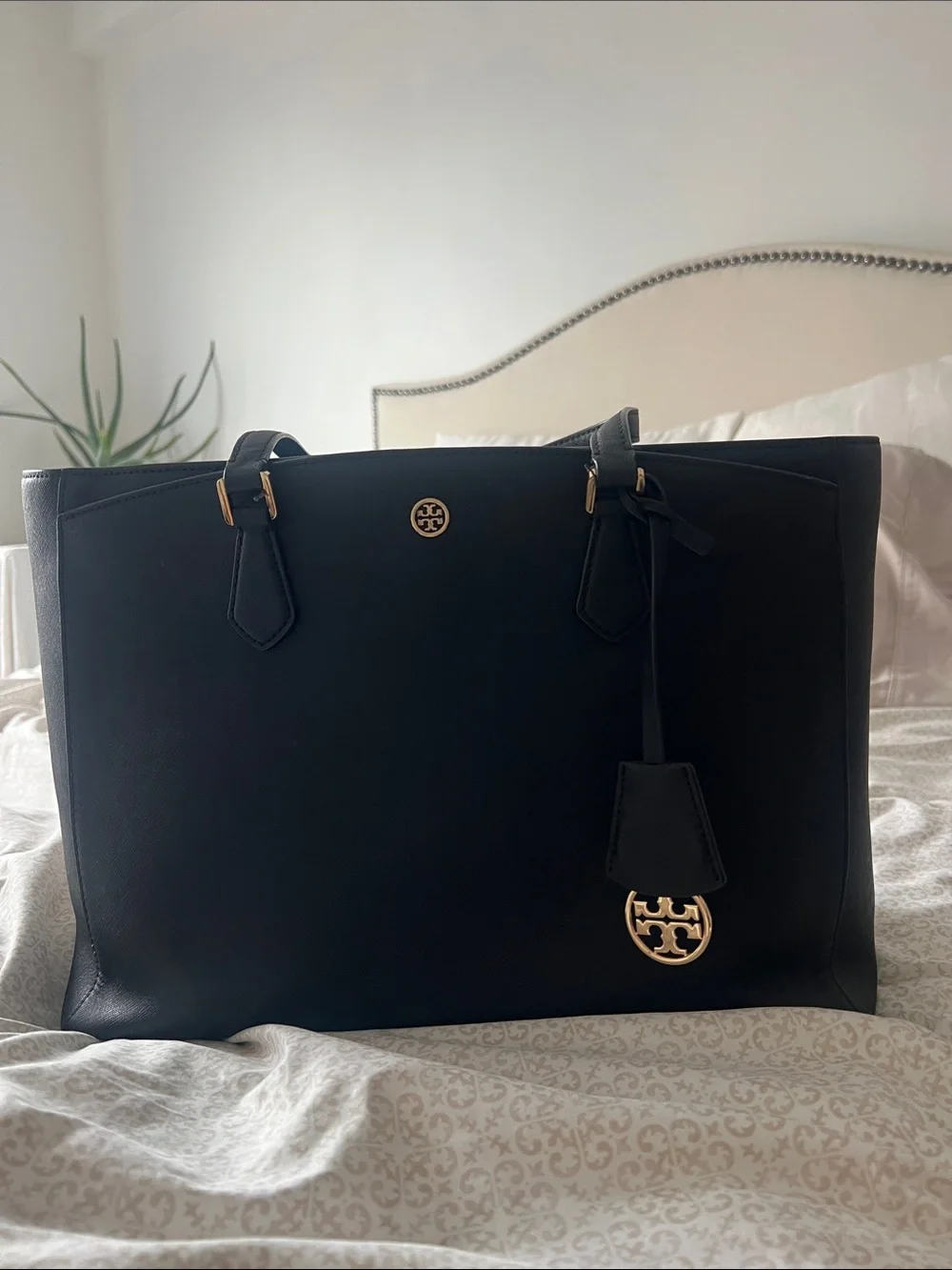 Tory Burch Robinson Saffiano leather tote